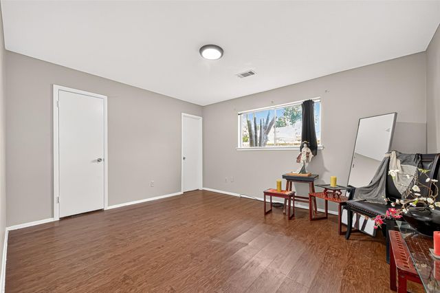 11826 Oceanview Street, Houston, TX 77071