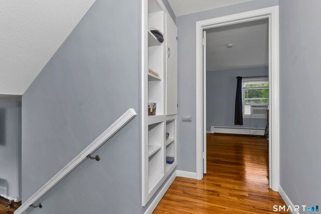 10 Lin Sal Street, Windsor Locks, CT 06096