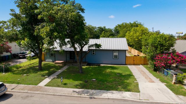 1126 W LULLWOOD AVE, San Antonio, TX 78201