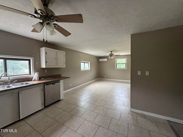 2783 Island Road, Blountville, TN 37617