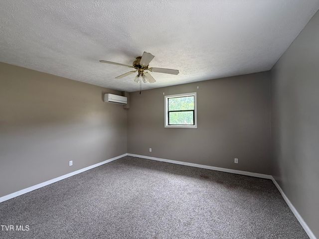 2783 Island Road, Blountville, TN 37617