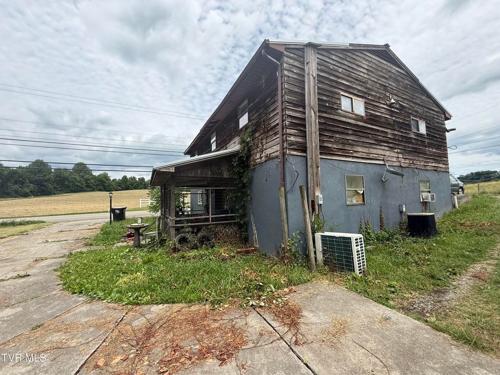 2783 Island Road, Blountville, TN 37617