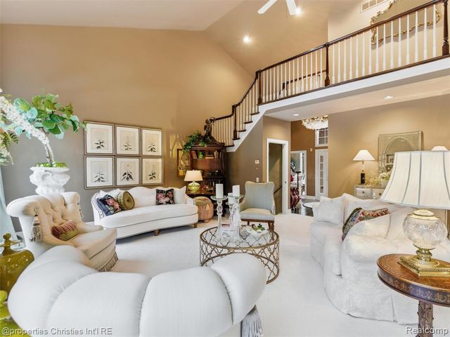 390 E Square Lake Road, Troy, MI 48085