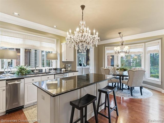 390 E Square Lake Road, Troy, MI 48085