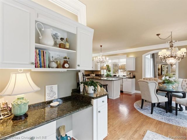 390 E Square Lake Road, Troy, MI 48085