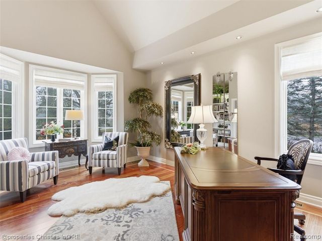 390 E Square Lake Road, Troy, MI 48085