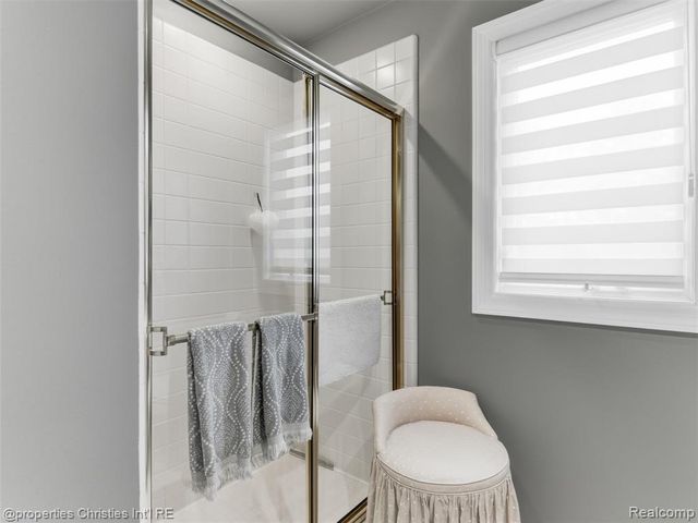 390 E Square Lake Road, Troy, MI 48085