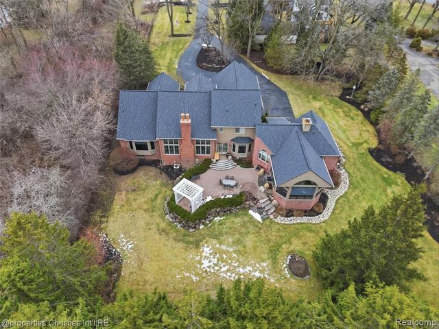 390 E Square Lake Road, Troy, MI 48085