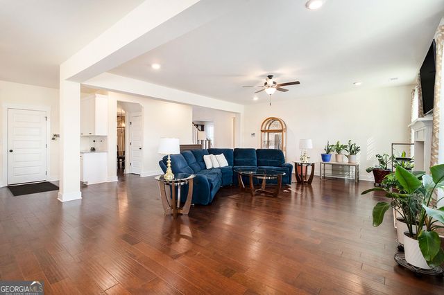 242 Township Drive, Senoia, GA 30276