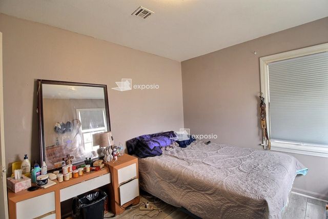 1432 S Meridian, Wichita, KS 67213