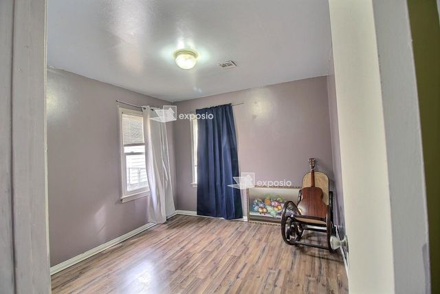 1432 S Meridian, Wichita, KS 67213