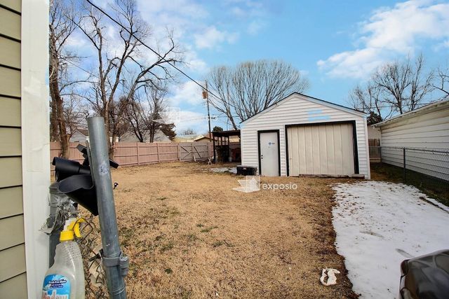 1432 S Meridian, Wichita, KS 67213