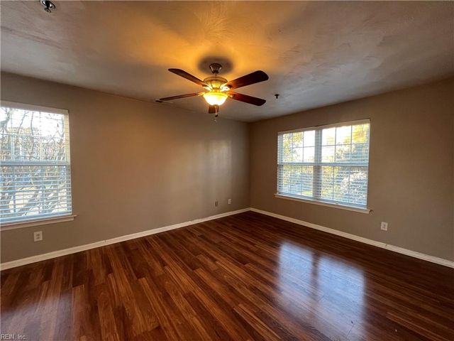 2204 Lesner Cres Apt 202, Virginia Beach, VA 23451