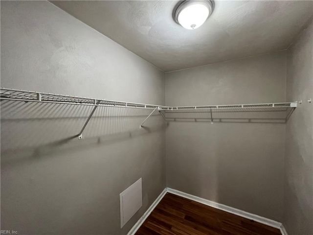 2204 Lesner Cres Apt 202, Virginia Beach, VA 23451