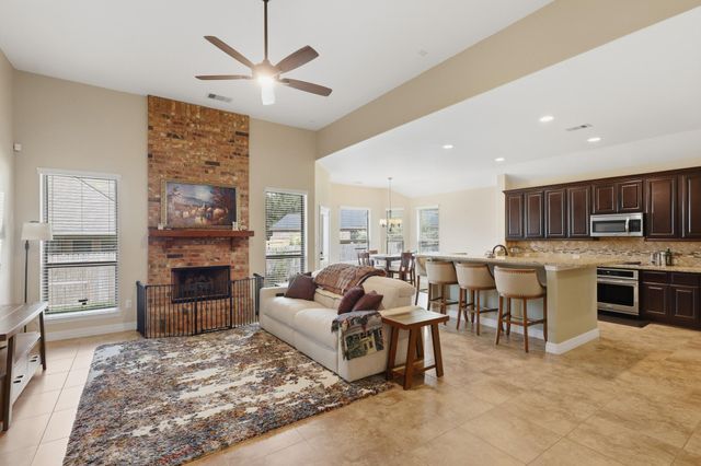 2002 Brodie Lane, Conroe, TX 77301