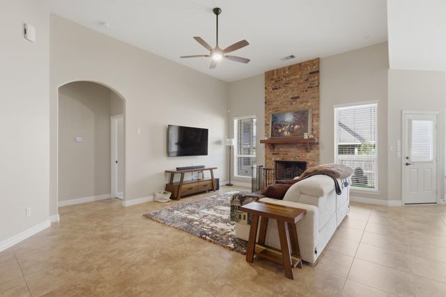 2002 Brodie Lane, Conroe, TX 77301