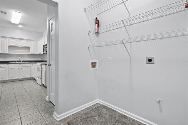 1245 CREEK FOREST Lane 8, Austell, GA 30106