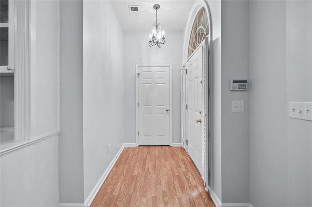 1245 CREEK FOREST Lane 8, Austell, GA 30106