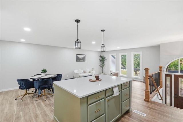 11 Pony Meadows Dr, Wichita, KS 67232