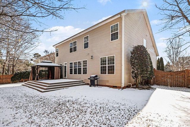 120 Magnolia Meadow Way, Holly Springs, NC 27540