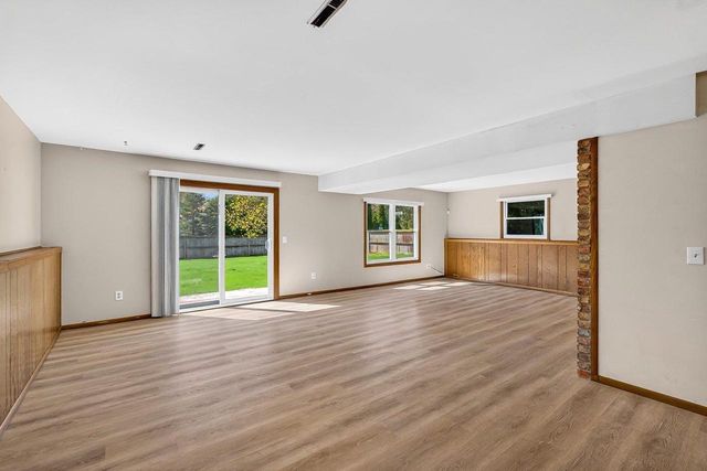 5755 Pembroke Drive, Fitchburg, WI 53711