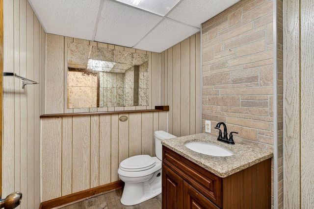 5755 Pembroke Drive, Fitchburg, WI 53711
