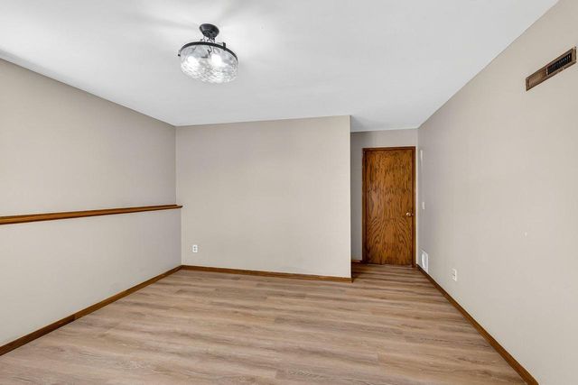 5755 Pembroke Drive, Fitchburg, WI 53711