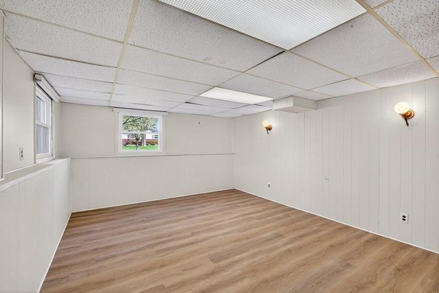 5755 Pembroke Drive, Fitchburg, WI 53711