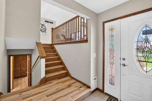 5755 Pembroke Drive, Fitchburg, WI 53711