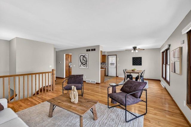 5755 Pembroke Drive, Fitchburg, WI 53711