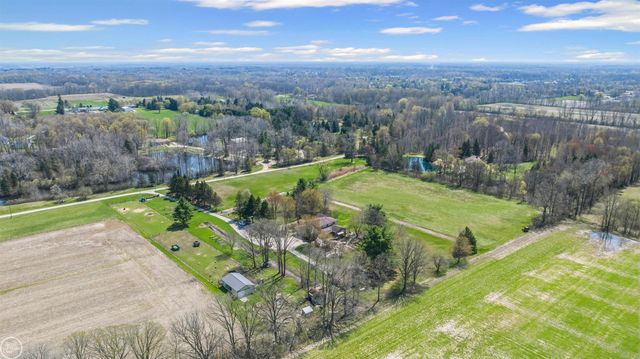 16100 30 Mile Road, Ray, MI 48096