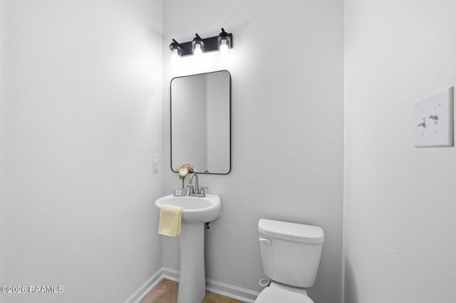 112 Fallow Field Road, Rayne, LA 70578