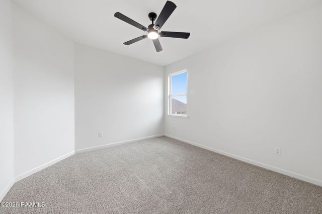 112 Fallow Field Road, Rayne, LA 70578