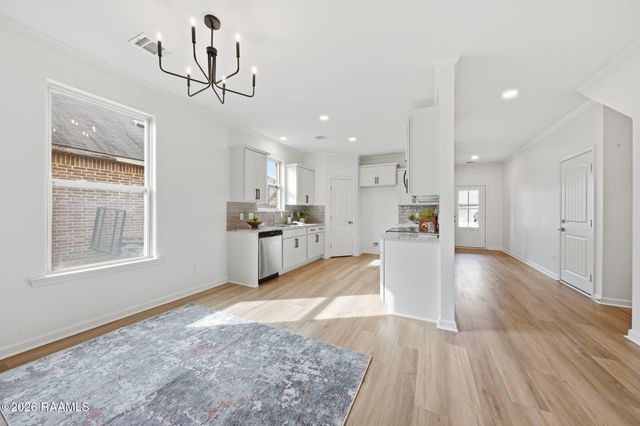 112 Fallow Field Road, Rayne, LA 70578