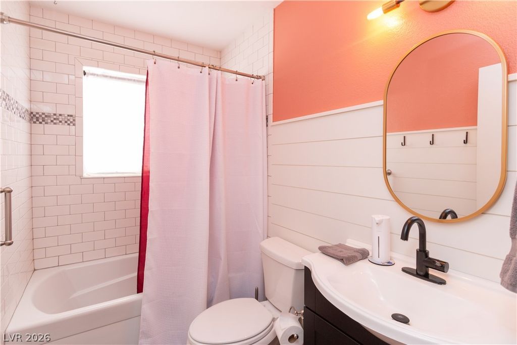 Image 12 of property listing at 7332 Queen Palm Drive, Las Vegas, NV 89128