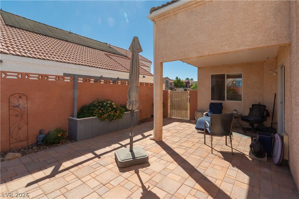 Image 14 of property listing at 7332 Queen Palm Drive, Las Vegas, NV 89128