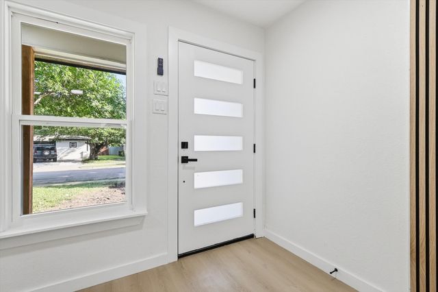 2109 Hedgerow Street, Arlington, TX 76010