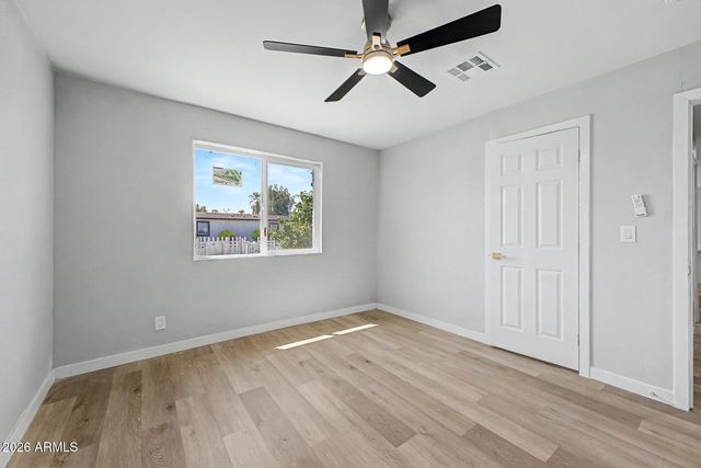 3406 W GLENROSA Avenue, Phoenix, AZ 85017