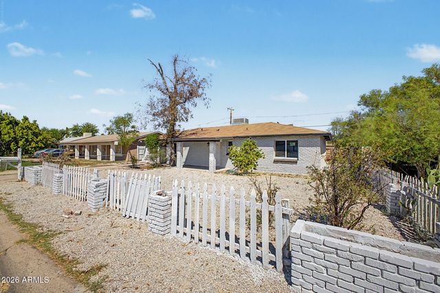 3406 W GLENROSA Avenue, Phoenix, AZ 85017