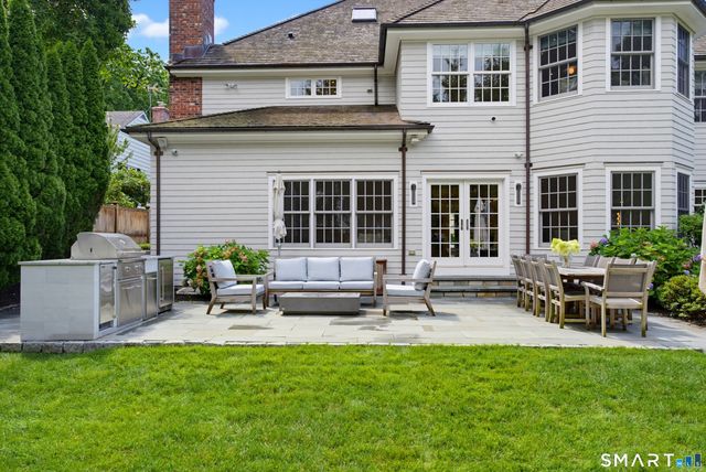 25 Sagamore Road, Stamford, CT 06902