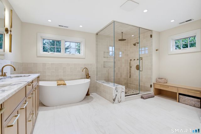 25 Sagamore Road, Stamford, CT 06902