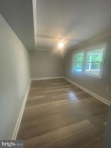1207 FLINT HILL RD, Wilmington, DE 19808