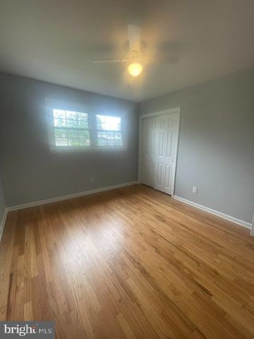 1207 FLINT HILL RD, Wilmington, DE 19808