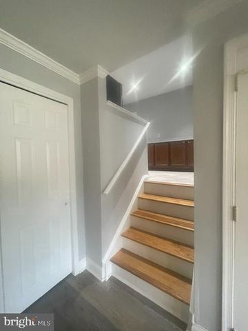1207 FLINT HILL RD, Wilmington, DE 19808