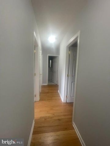 1207 FLINT HILL RD, Wilmington, DE 19808