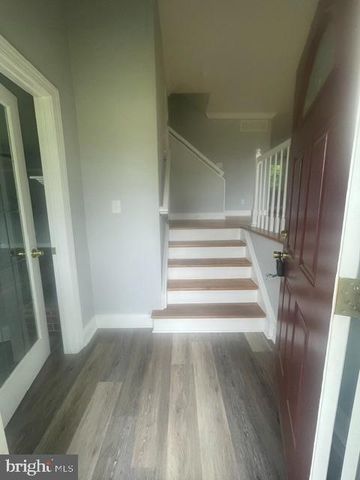 1207 FLINT HILL RD, Wilmington, DE 19808