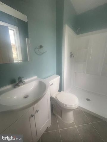 1207 FLINT HILL RD, Wilmington, DE 19808