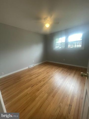 1207 FLINT HILL RD, Wilmington, DE 19808