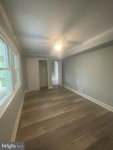 1207 FLINT HILL RD, Wilmington, DE 19808