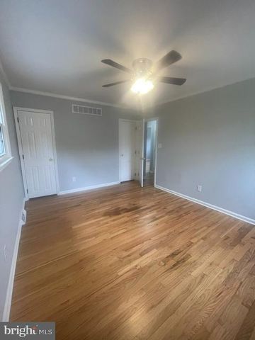 1207 FLINT HILL RD, Wilmington, DE 19808